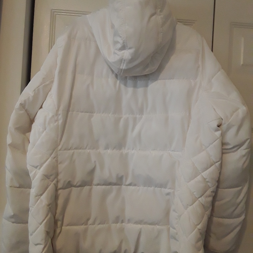 Coat - Picture 5 of 7
